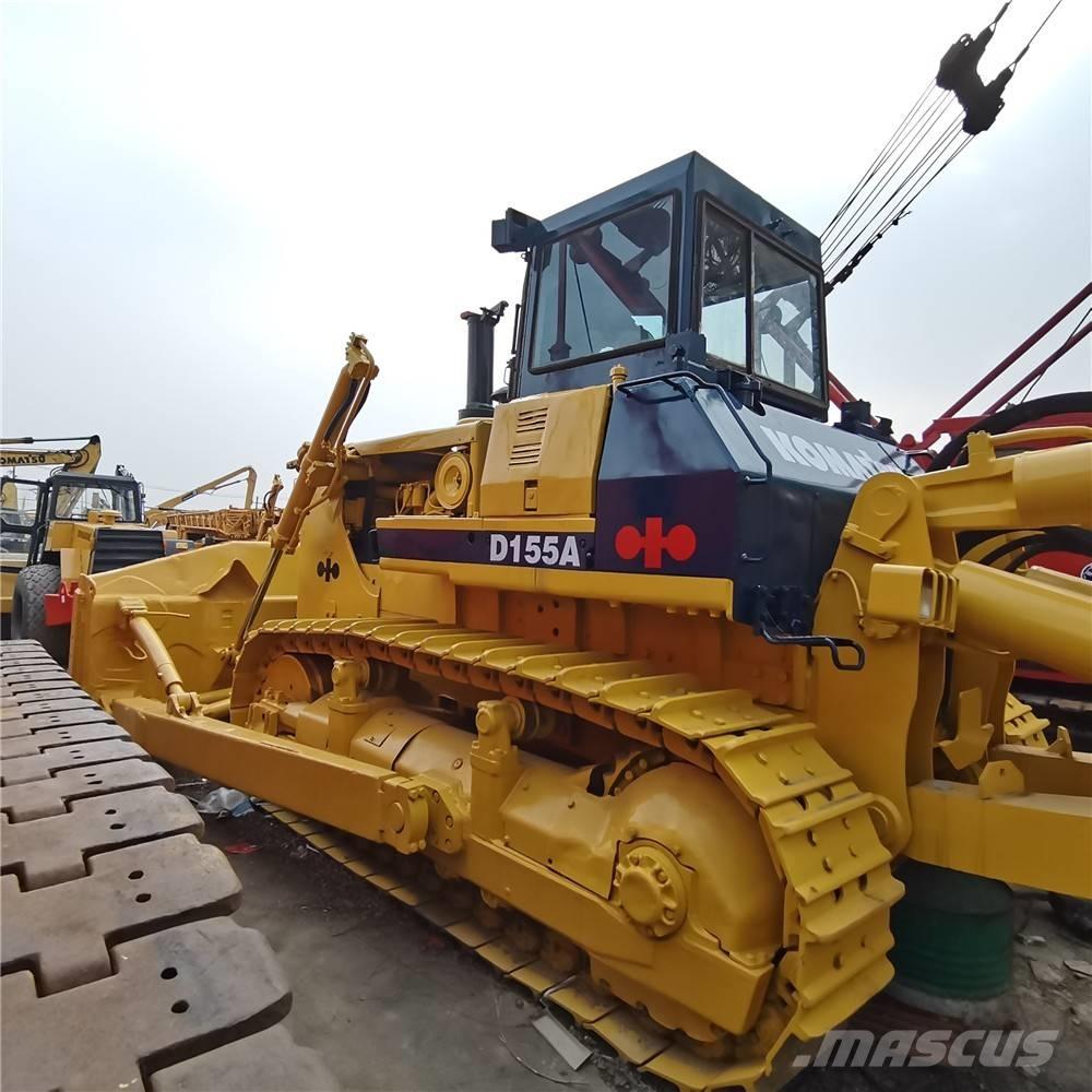 Komatsu d155a-2 lánctalpas dózerek