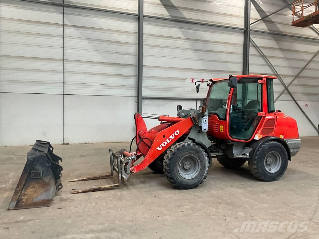 Volvo L 25 F Gumikerekes homlokrakodók