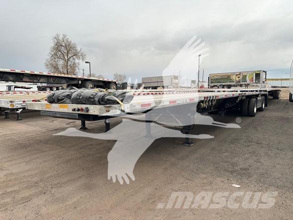 Utility 4000AE Platós / Ponyvás félpótkocsik