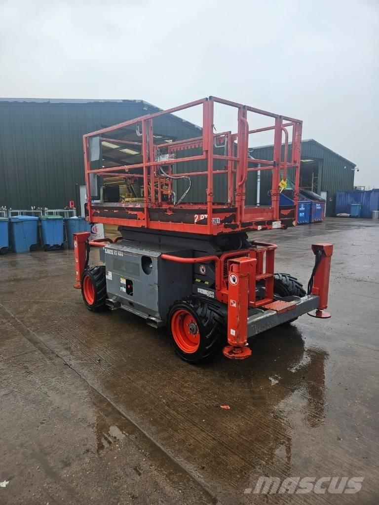 SkyJack 6832RT Ollós emelők
