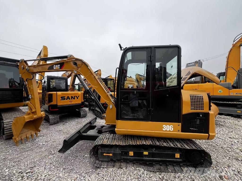 CAT 306 Mini kotrók < 7t