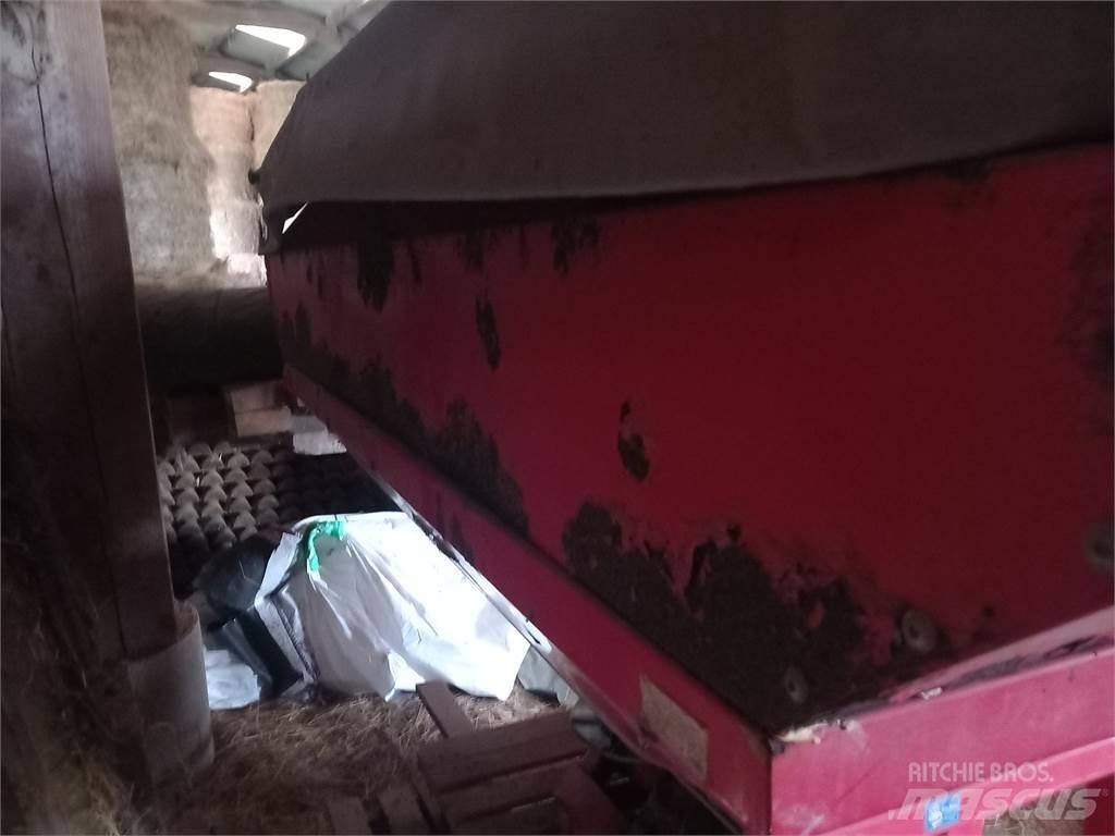 Kuhn MDS 732 M Műtrágya permetezők