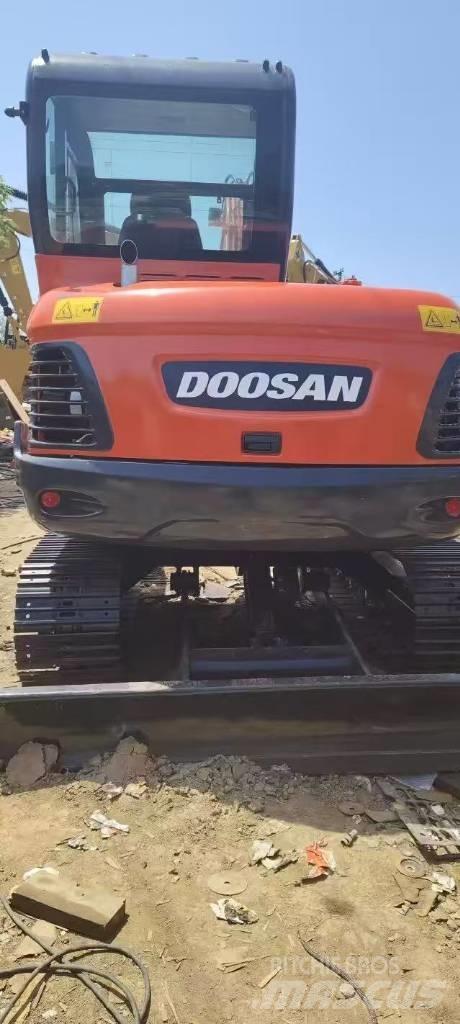 Doosan DX60 Mini kotrók < 7t