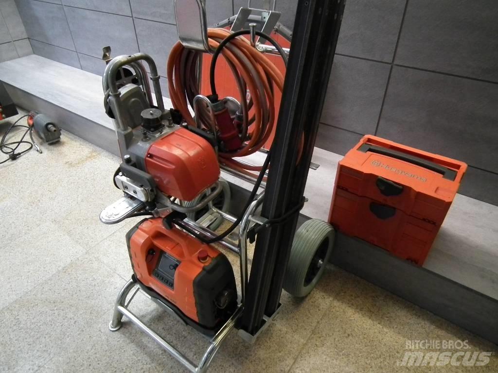 Husqvarna WS220 Kő és Betonvágó eszközök