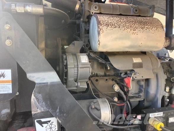 JLG 450 AJ II Karos emelők