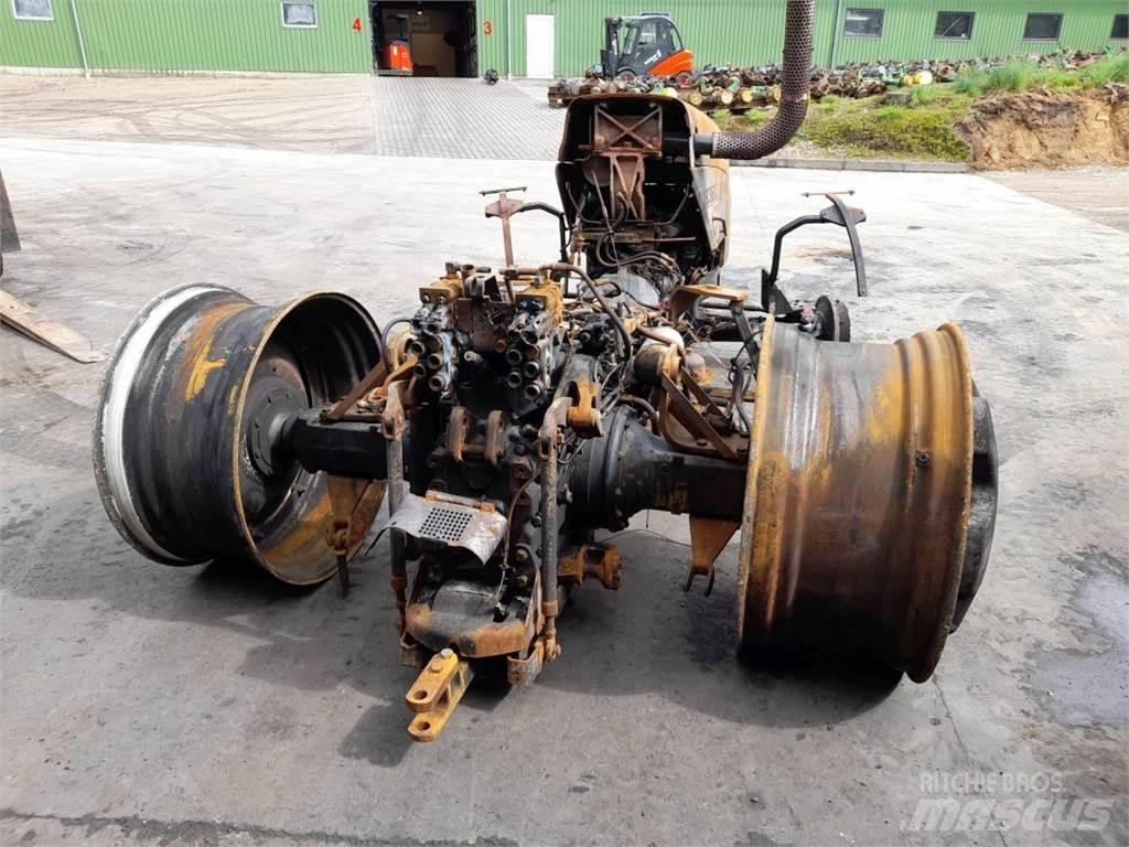 New Holland 8360 Traktorok