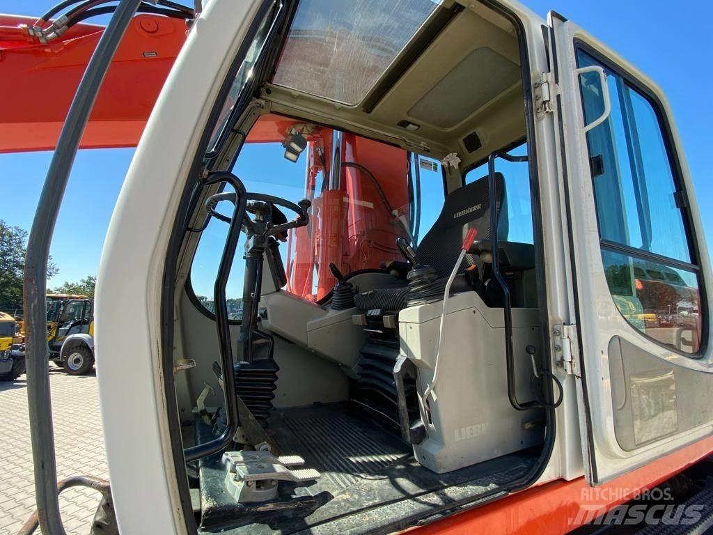 Liebherr A 900 C Gumikerekes kotrók