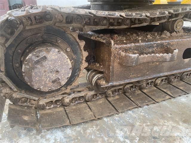 CAT E70B Lánctalpas kotrók