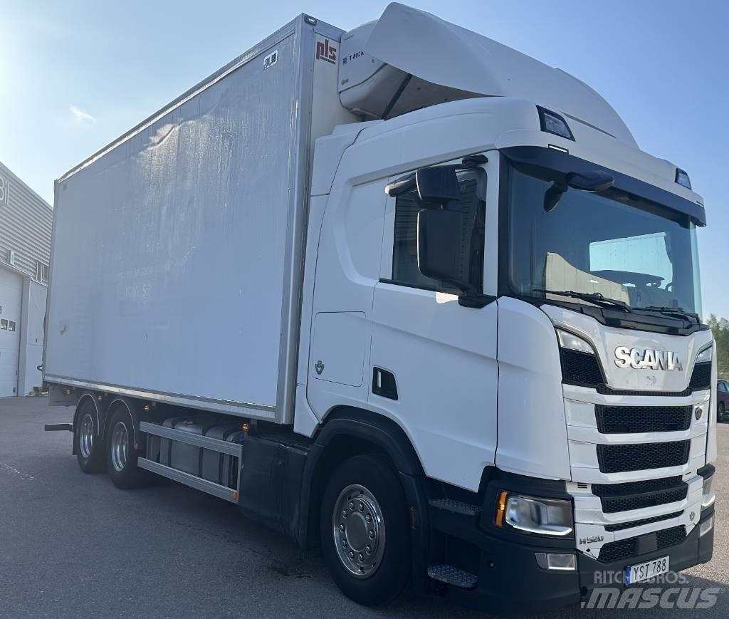 Scania R520B6X2NB Dobozos teherautók