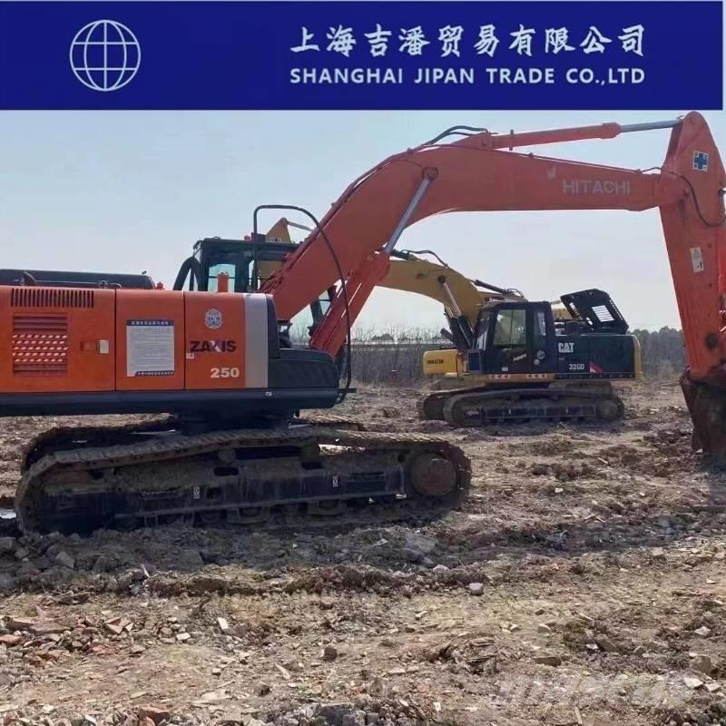 Hitachi ZX 250 Lánctalpas kotrók