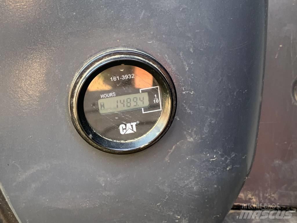CAT 336D2 Lánctalpas kotrók