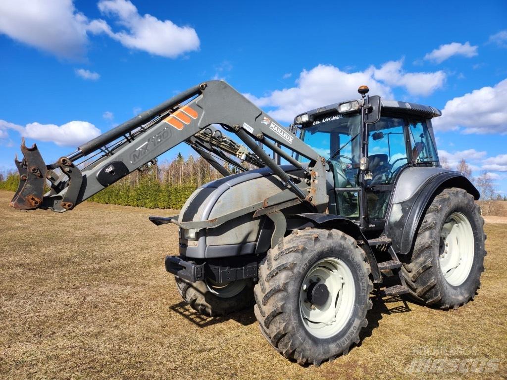 Valtra M 120 Traktorok