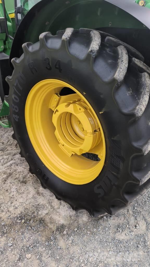 John Deere 5115R Traktorok