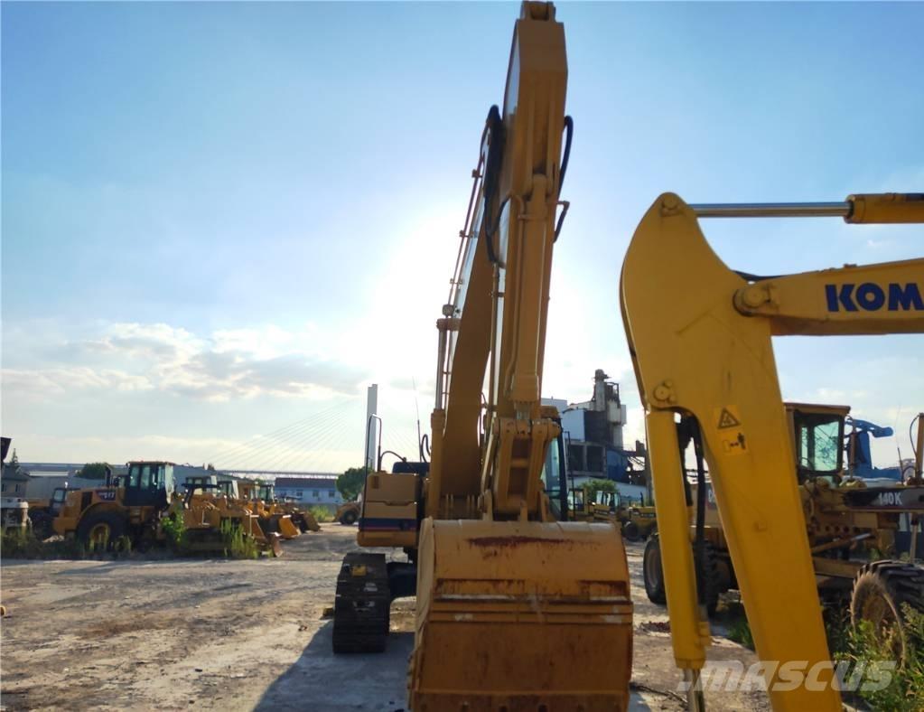 CAT 325 B L Lánctalpas kotrók