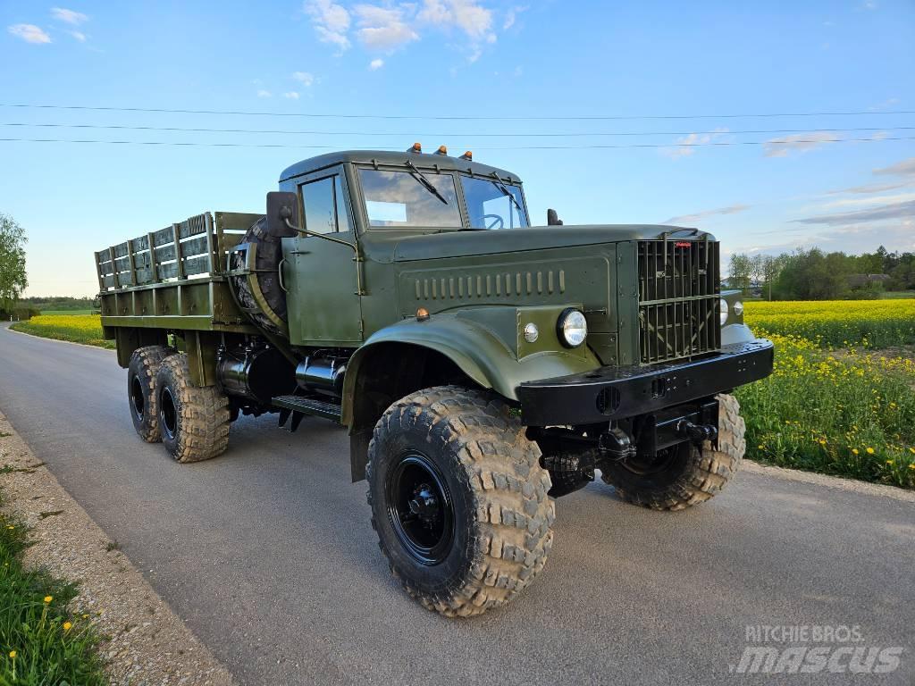 Kraz 255 B Platós/Csörlős teherautók