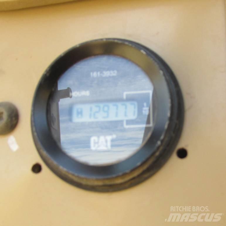 CAT 140 H Gréderek
