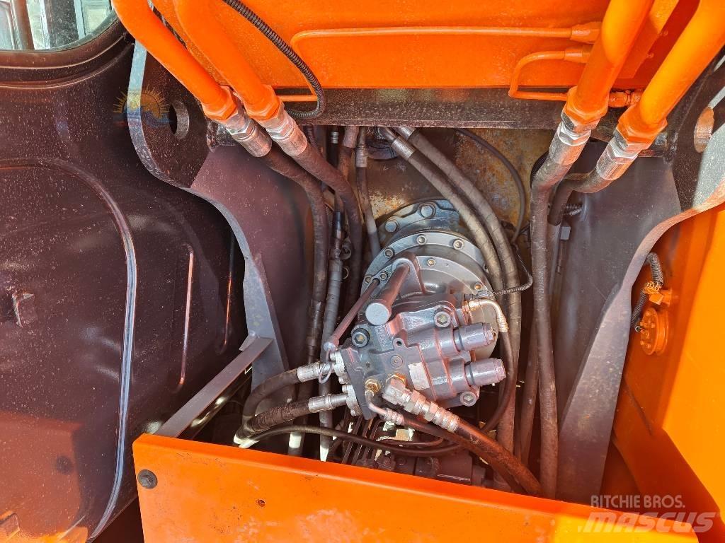 Hitachi ZX 130 Lánctalpas kotrók