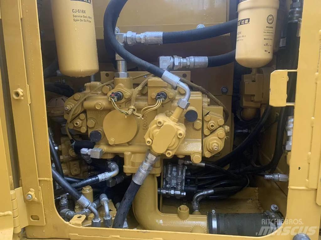 CAT 312 D L Lánctalpas kotrók