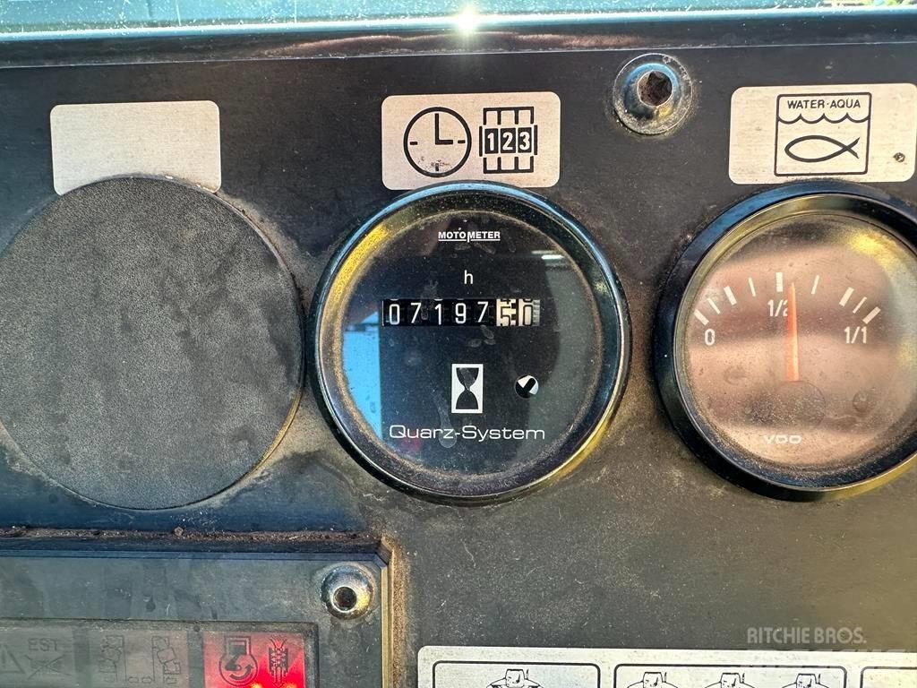 Bomag BW 174 AD Ikerdobos hengerek
