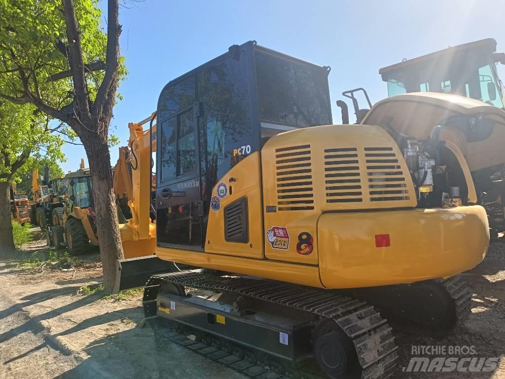 Komatsu PC 70 Mini kotrók < 7t