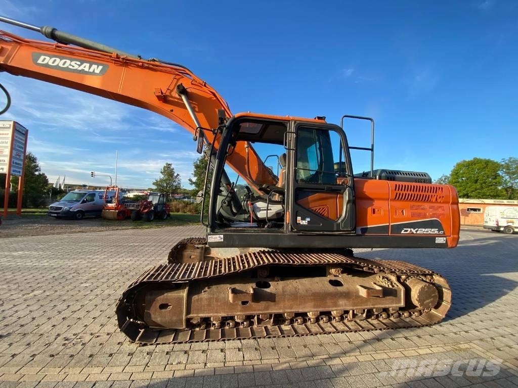 Doosan DX 255 LC-5 Lánctalpas kotrók