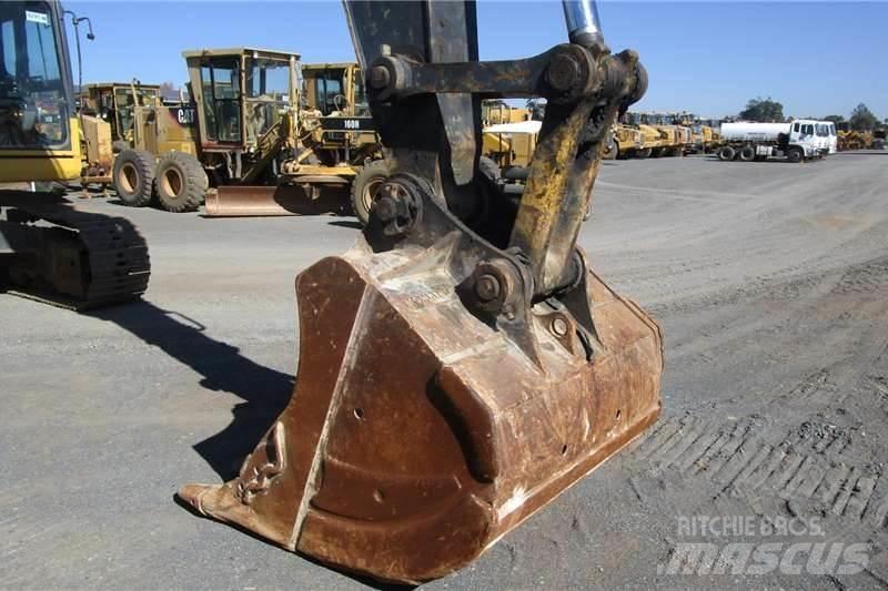 Komatsu PC300-8 Mini kotrók < 7t