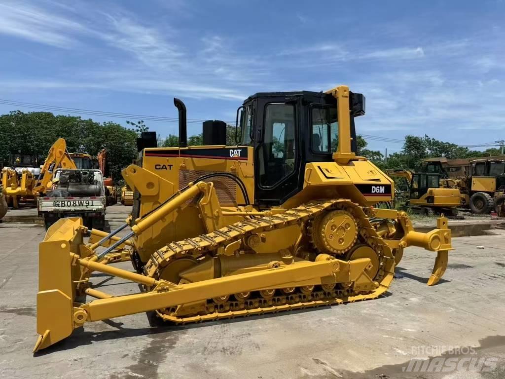 CAT D 6 M lánctalpas dózerek