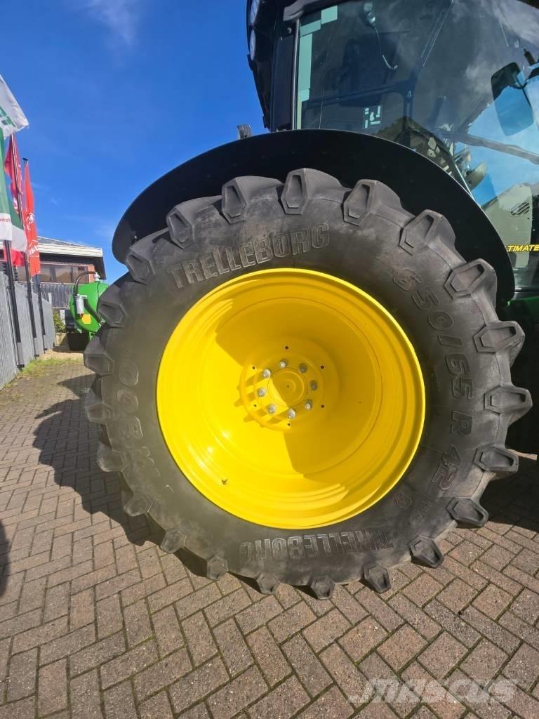 John Deere 6155 R Traktorok