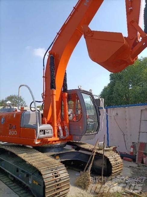 Hitachi Zaxis 200 Lánctalpas kotrók