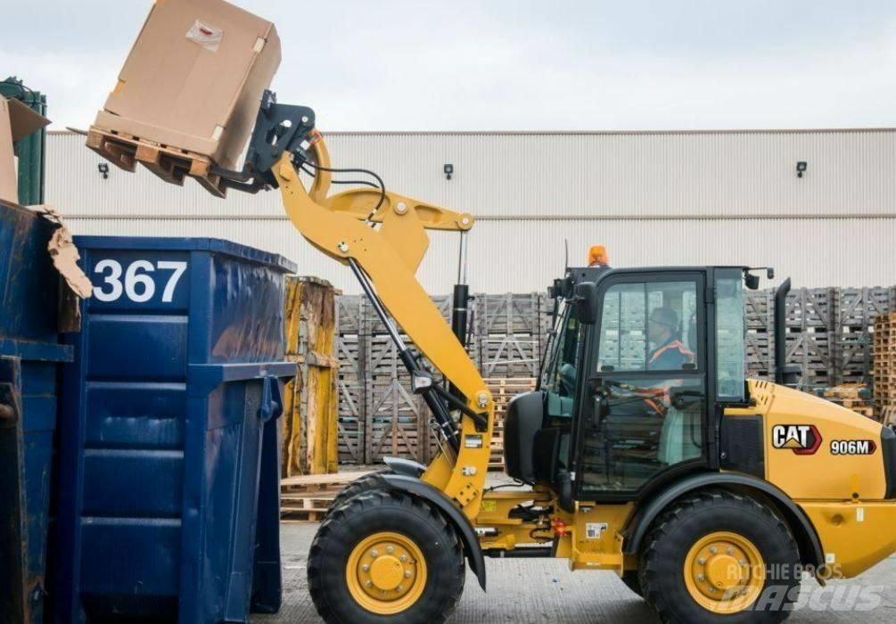 CAT 906 UTHYRES Gumikerekes homlokrakodók