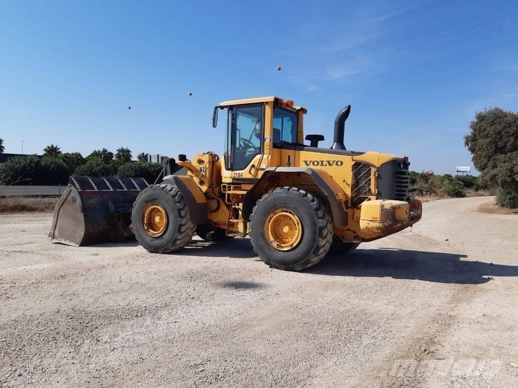 Volvo L 120 F Gumikerekes homlokrakodók