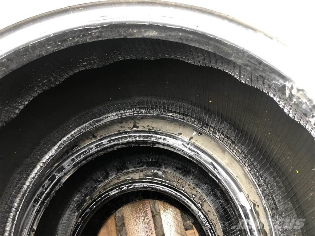  Øvrige ØVRIGE Gumiabroncsok, kerekek és felnik