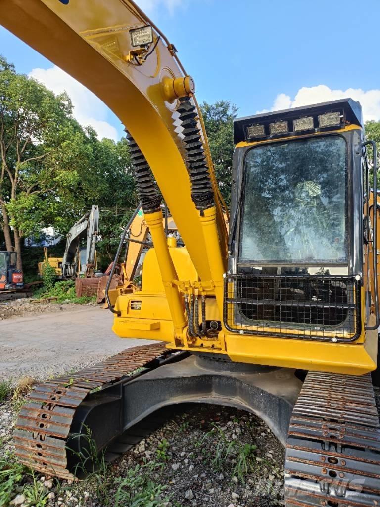 Komatsu PC 130-7 Lánctalpas kotrók