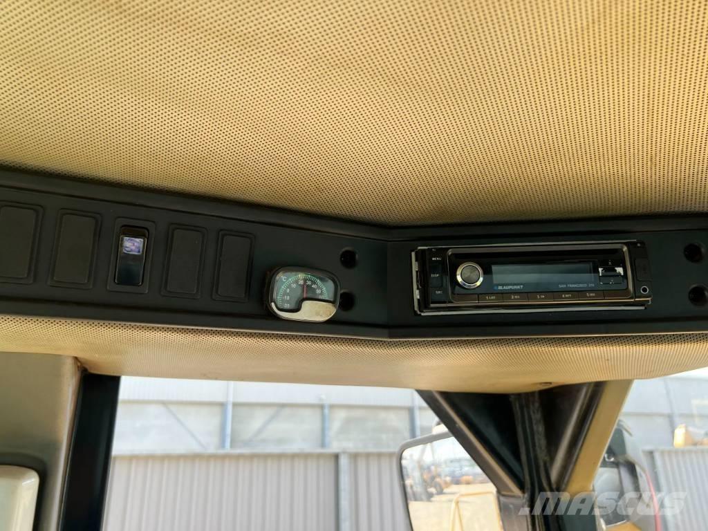 CAT 824H gumikerekes dózer