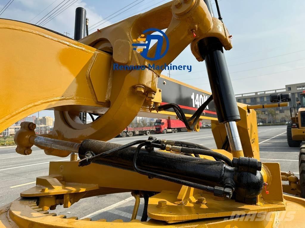 CAT 140K Gréderek