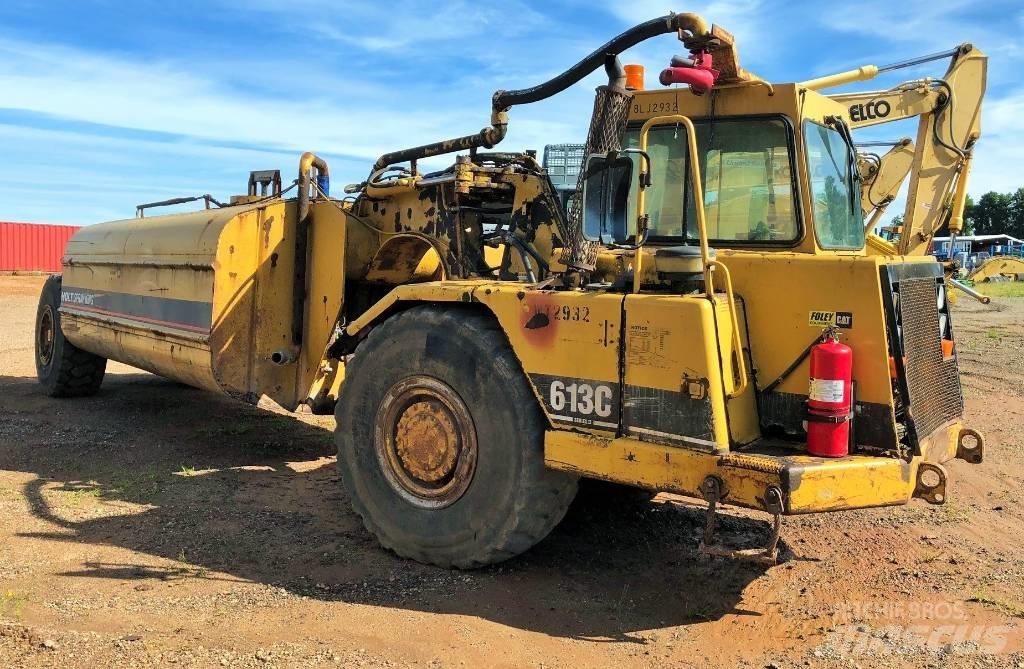 CAT 613 C Földnyesők (szkréperek)