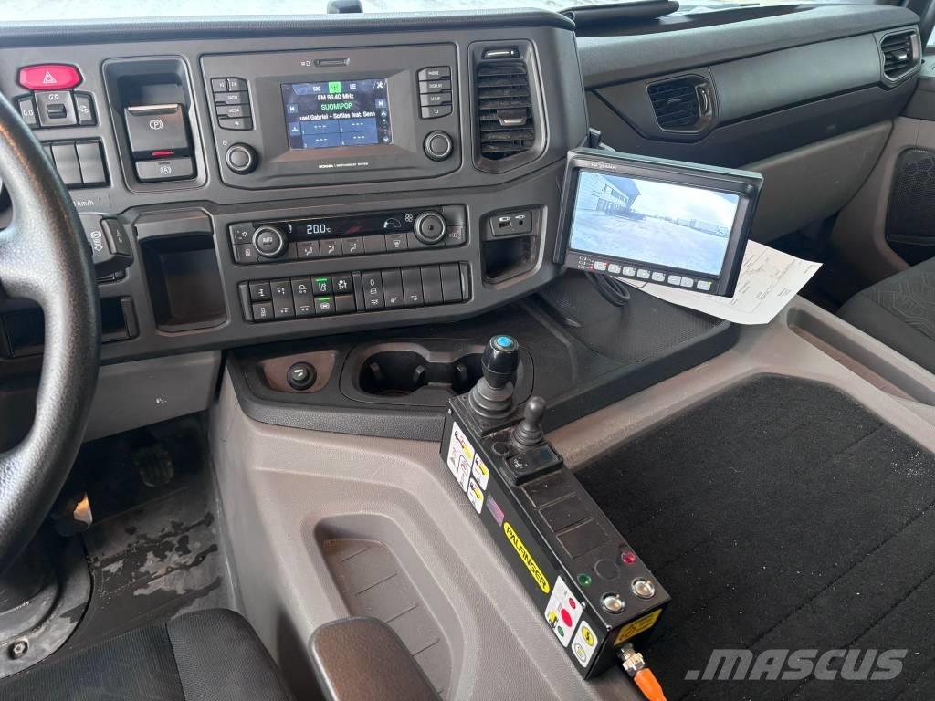 Scania P 360 Horgos rakodó teherautók