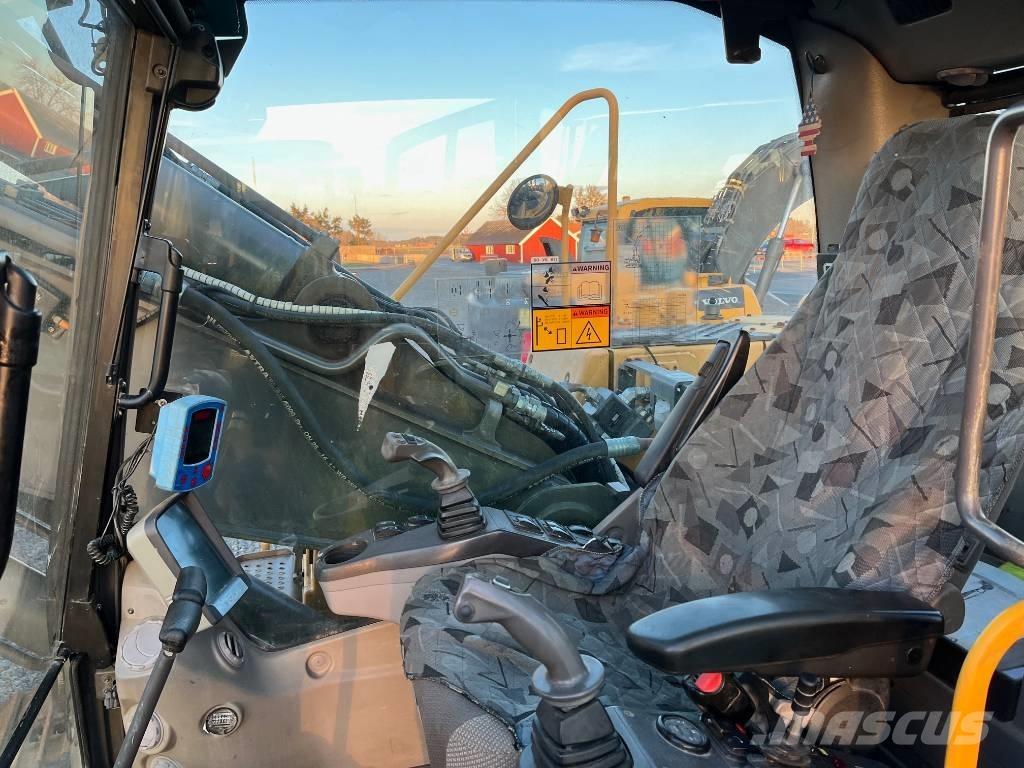 Volvo EC 160 C L Lánctalpas kotrók