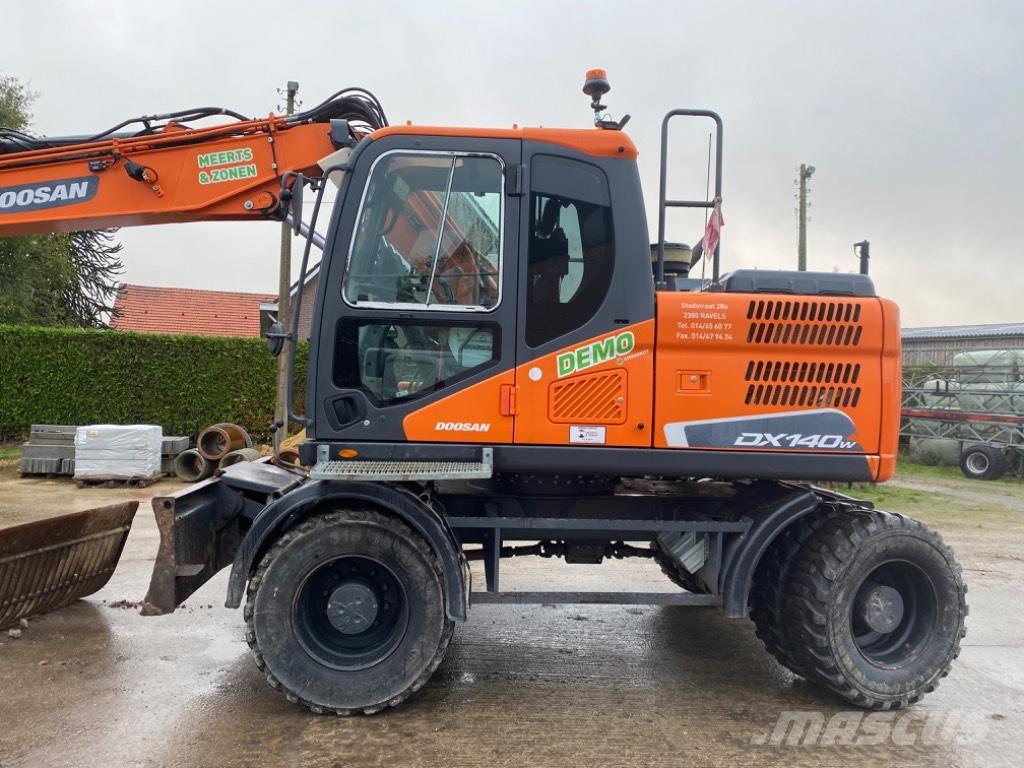 Doosan DX 140 W -5 Terepdaruk