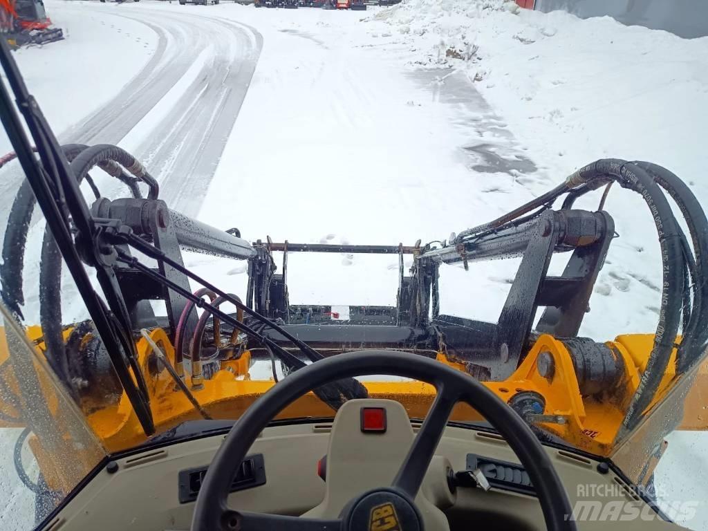 JCB 416HT Gumikerekes homlokrakodók