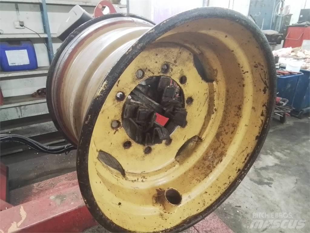 Ösa 250 20x26,5 Gumiabroncsok, kerekek és felnik