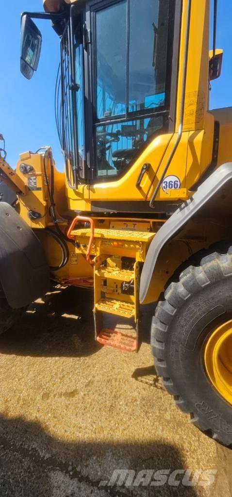 Volvo L 90 H Gumikerekes homlokrakodók