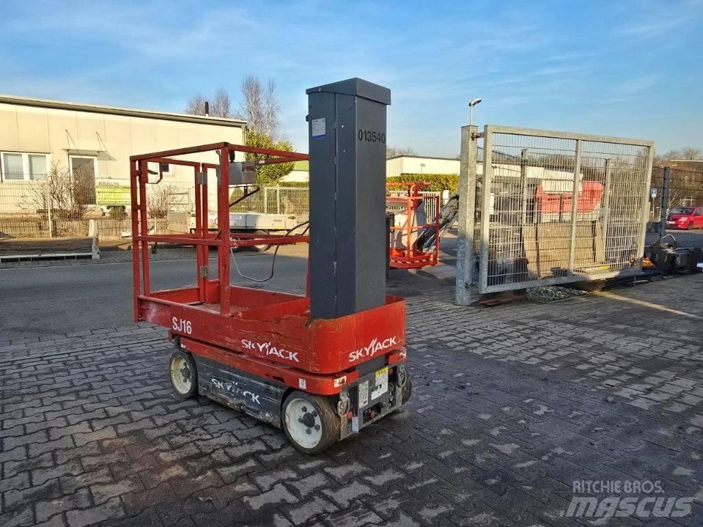 SkyJack SJ 16 Személyemelők