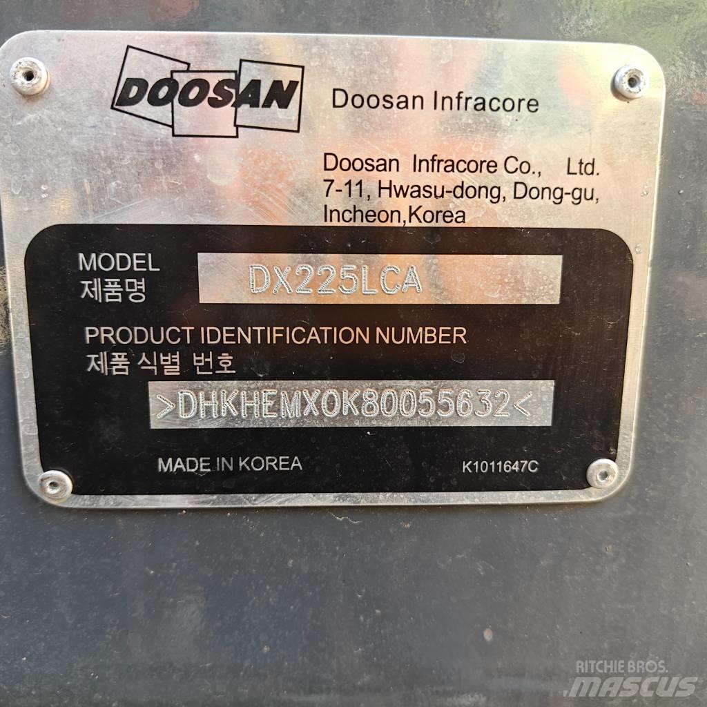 Doosan DX 225 LCA Lánctalpas kotrók