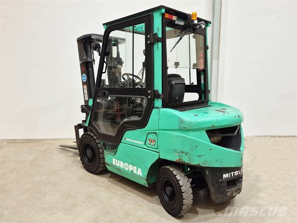 Mitsubishi FD25NT Dízel targoncák