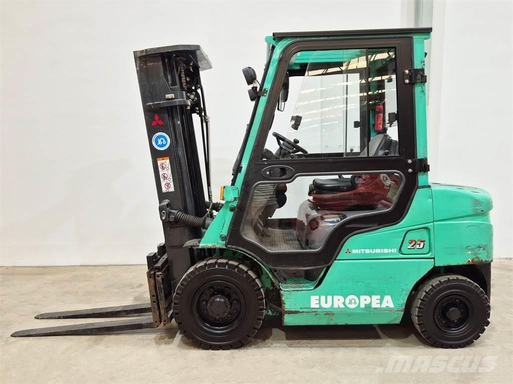 Mitsubishi FD25NT Dízel targoncák