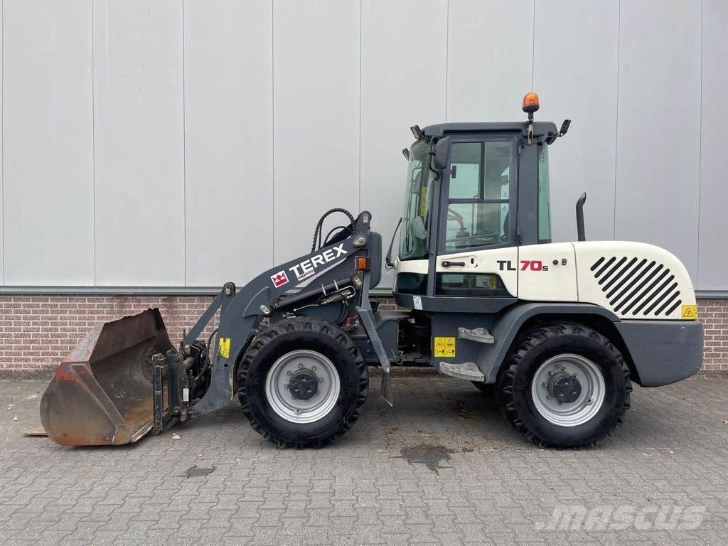 Terex TL70 Gumikerekes homlokrakodók