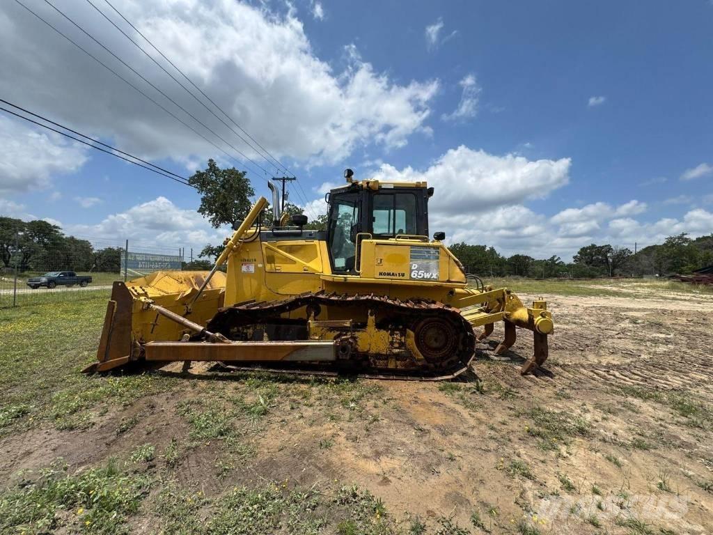 Komatsu D65WX-17 lánctalpas dózerek