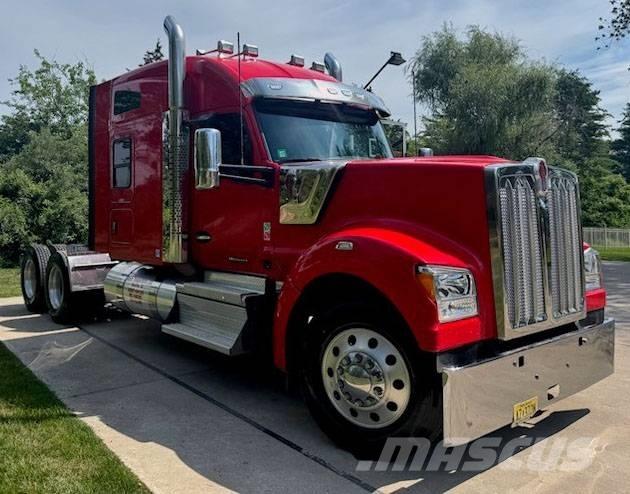 Kenworth W 990 Nyergesvontatók