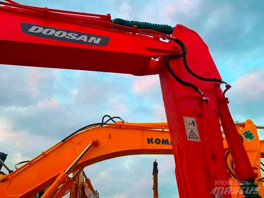 Doosan DX 225 LC Lánctalpas kotrók